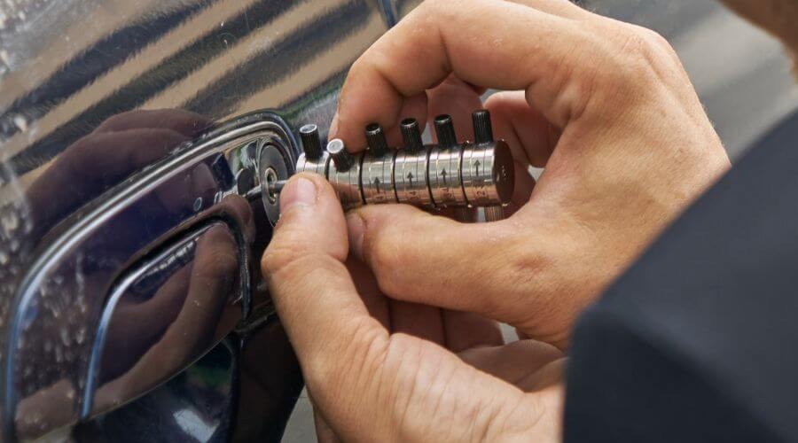 Professional New roof installation in Thawville, IL